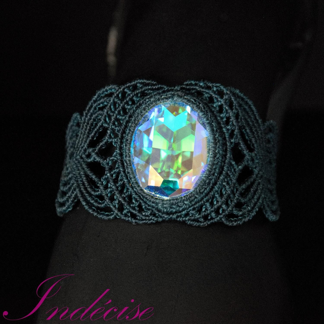 Bracelet ajustable, cristal serti macramé bleu canard