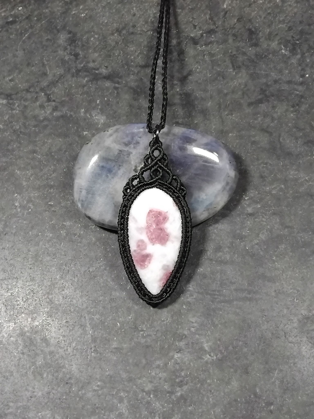 Collier en tourmaline rose