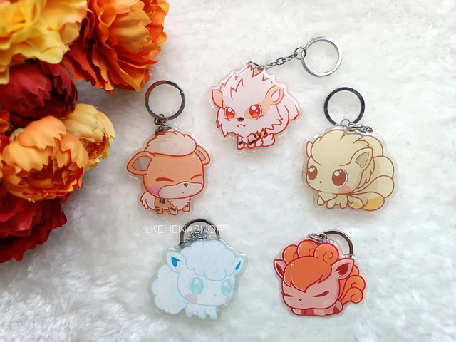 Llavero/Keychain Pokemon (Vulpix, Vulpix Alola, Ninetales, Growlithe, Arcanine) 