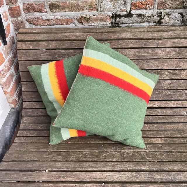 Gestreept dekenkussen