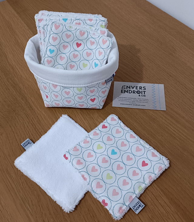 Lot de 7 lingettes et panier Saint-Valentin