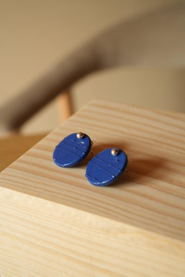 Ohrstecker Basic // blau liniert 