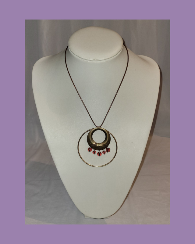 Vintage maroon Beaded Necklace