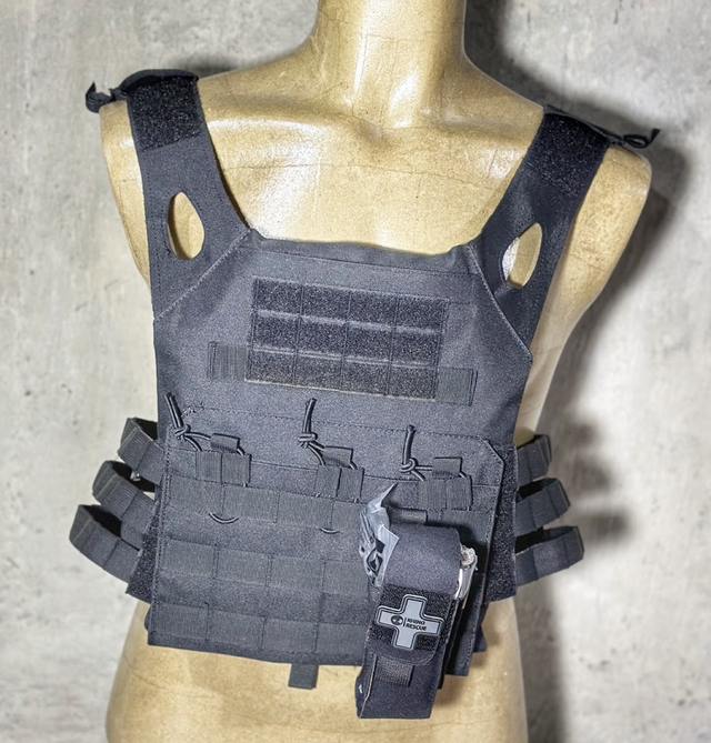 Leichte NIJ3+ Weste (2 Platten + Plate carrier)