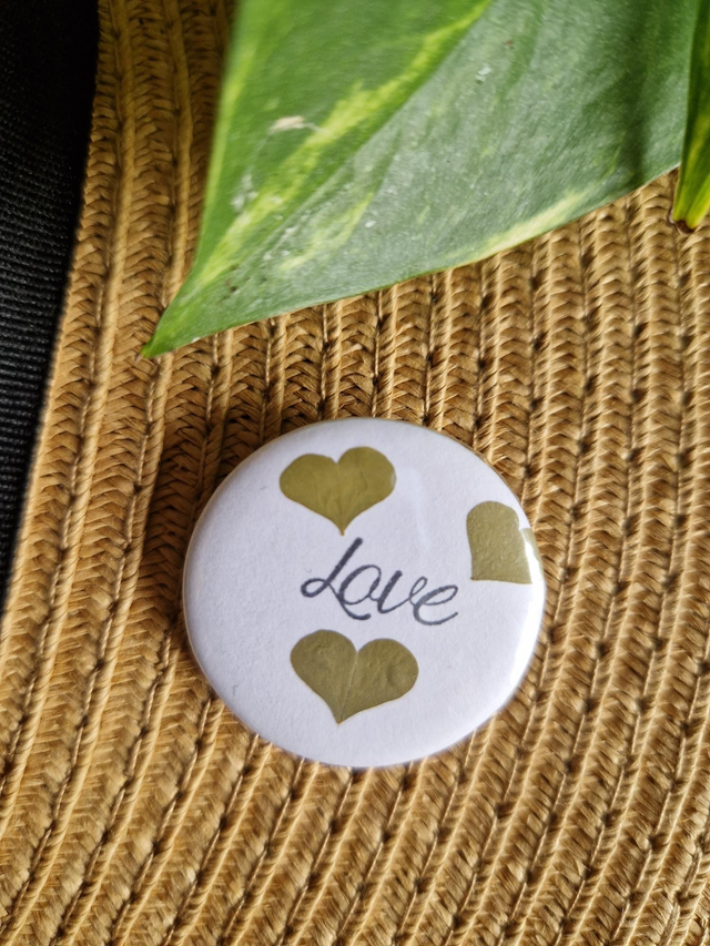 Badge &quot;Love&quot;