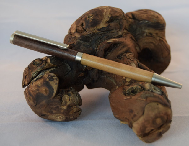 balpen, mat chroom - walnoot en kers