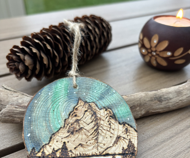 Boule de Noël Aurore Boréal dans la Montagne 