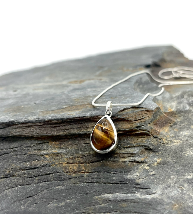 Pendentif œil de tigre