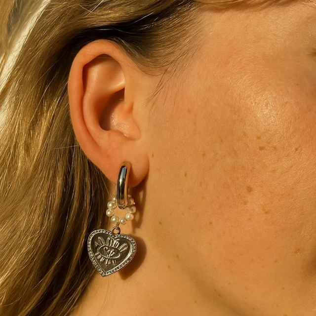 Oorbellen hartjes zilver 