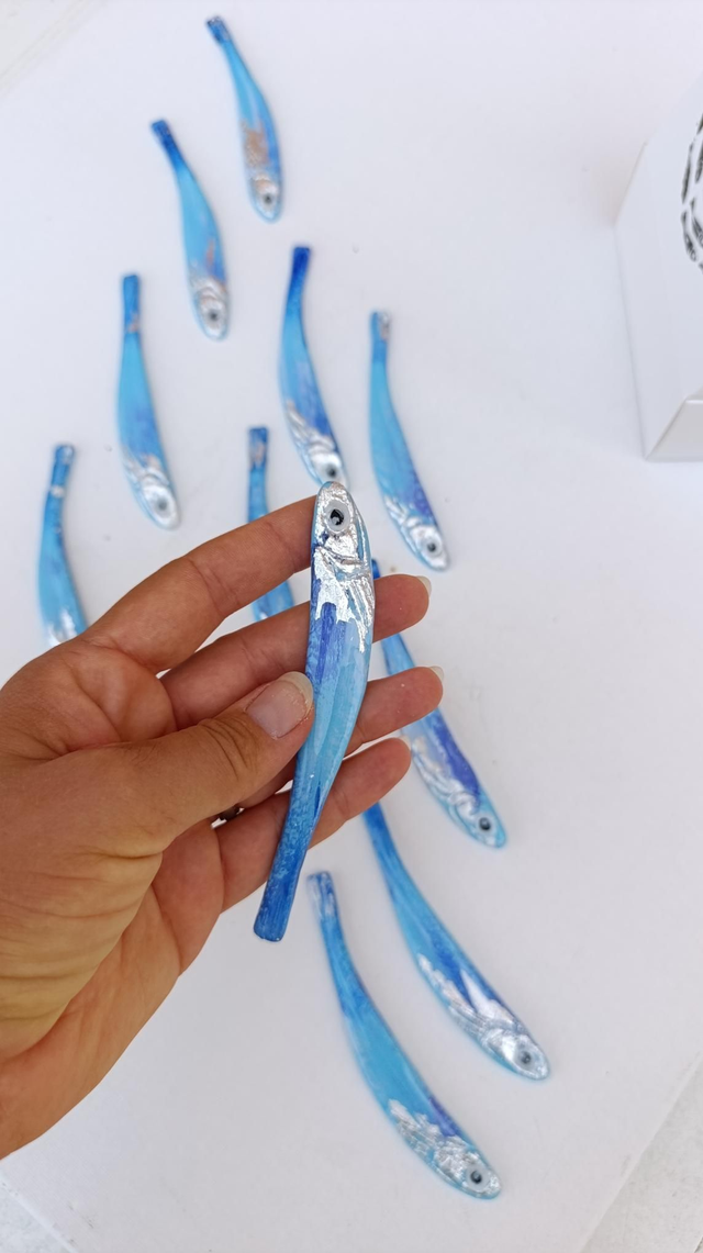 Ready to ship: 10 Maxi Light Blue & Silver