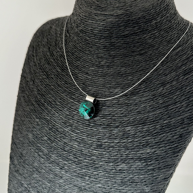 Solitär RIVOLI 14 an Edelstahlreifen, Emerald Grün