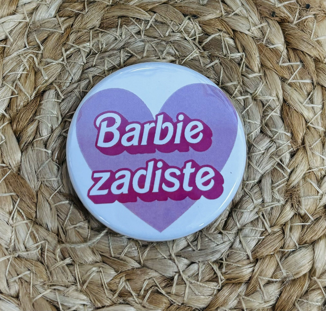 Badge Barbie zadiste