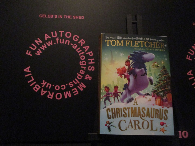 Tom Fletcher 'A Christmasaurus Carol' Authentic Autographed Hardback Book (10)