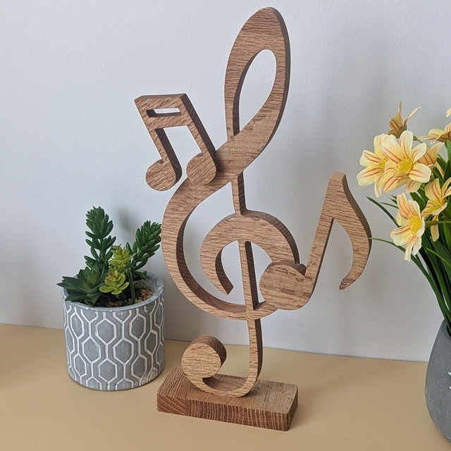 Clef de sol et notes en chêne