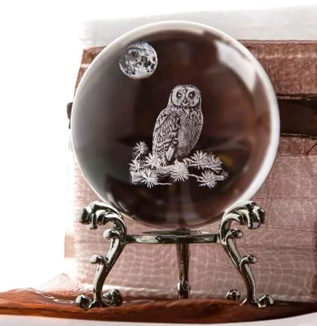 Sphère en verre chouette 