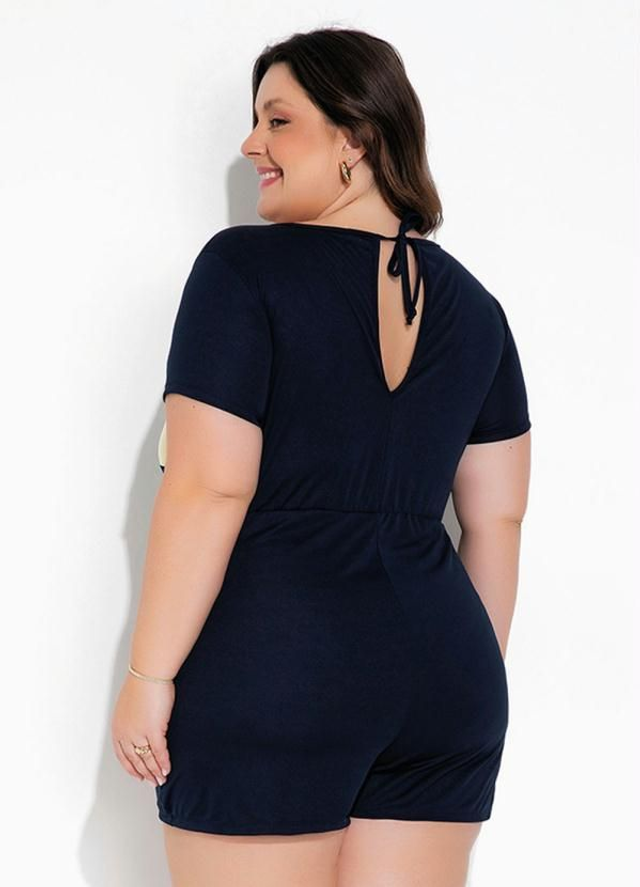 Macaquinho Com Recortes Plus Size | Marguerite