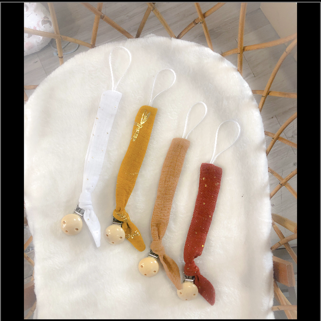 Attache tetine en double gaze 