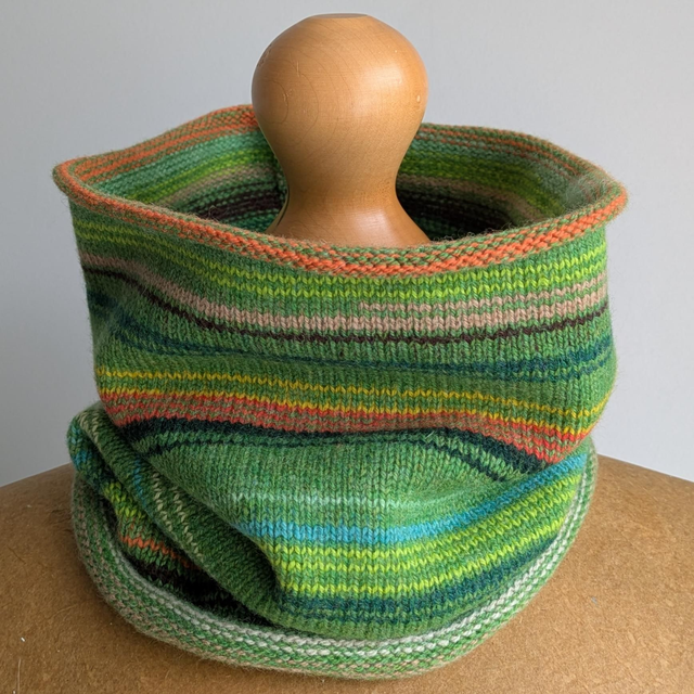 Green Woodland Cowl