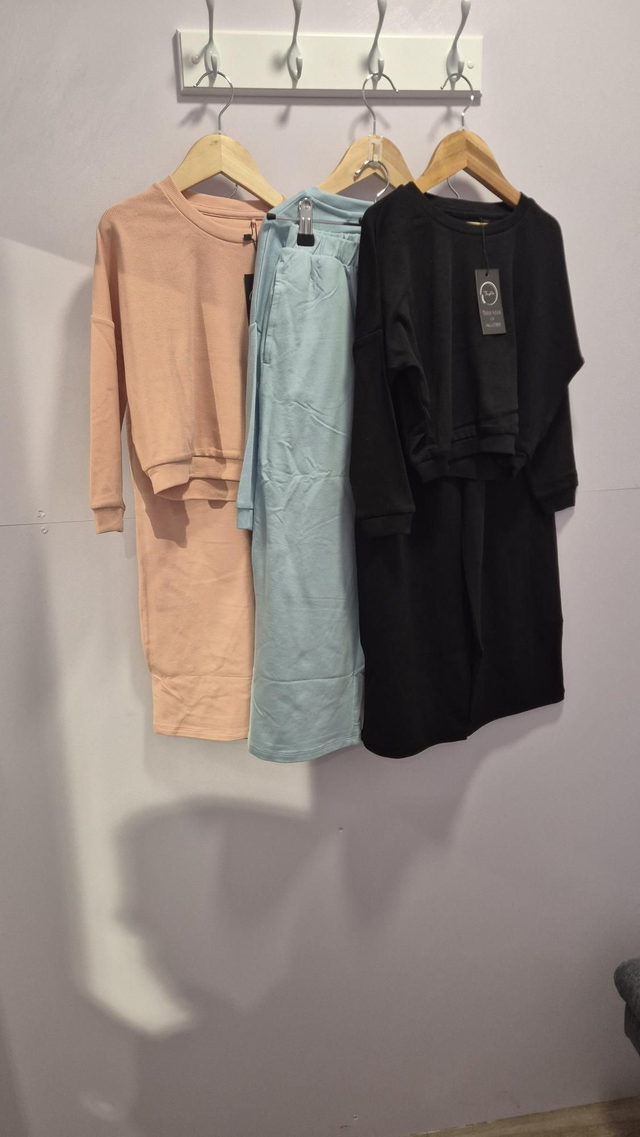 Wide Leg Jogger &amp; Sweatshirt Set