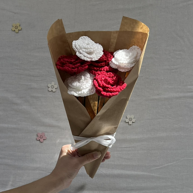 Bouquet roses rouges et blanches