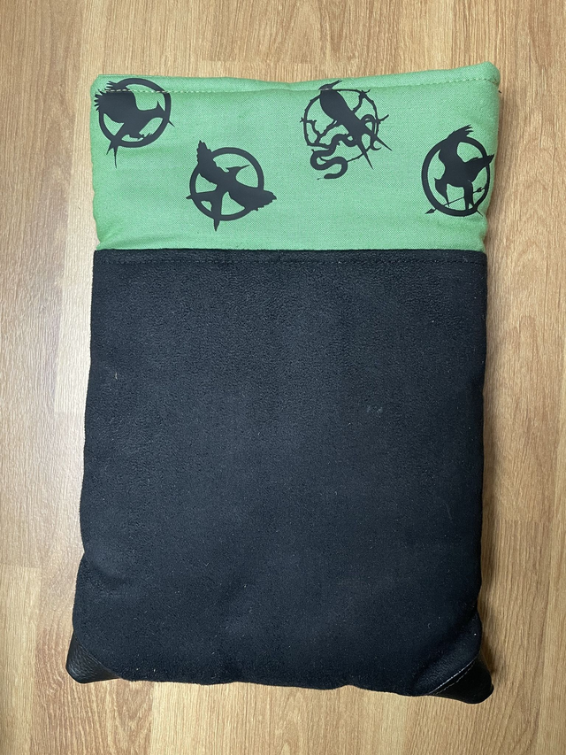 Pochette à livre brodée grand modèle