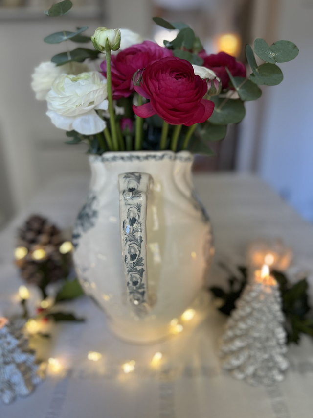 PAVOTS GRIS - Grand Broc modèle Pavots par la manufacture française de Choisy le Roi pour Emile Bourgeois - Terre de Fer