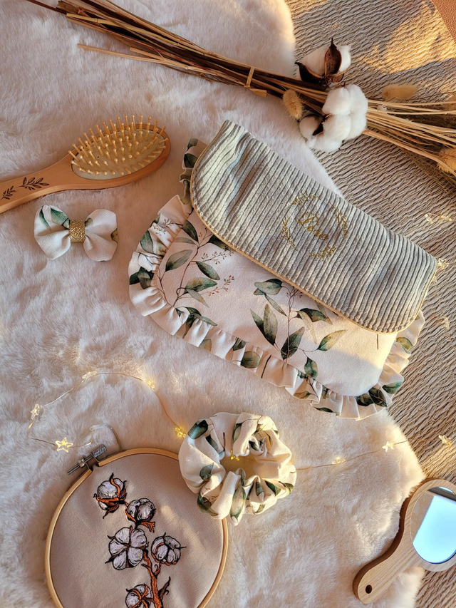 Pochette/trousse feuilles 🍃  