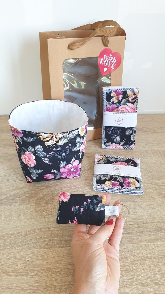 Coffret panier +4 cotons + 4 serviettes visage + porte clés rose noir