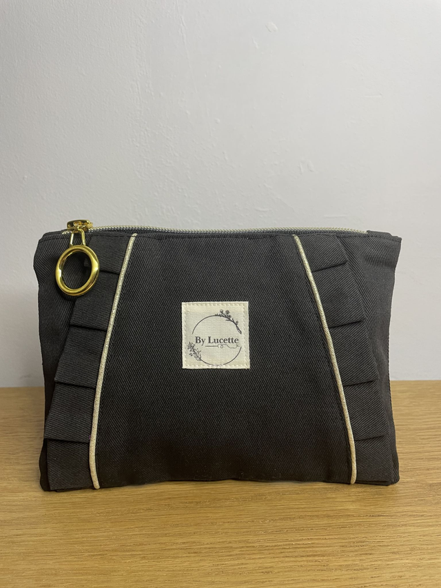 Petite trousse à volants Noir