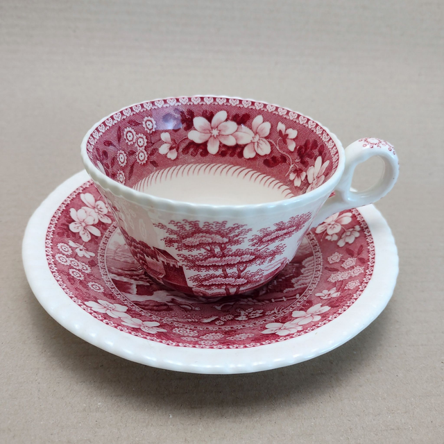 Spode | Kop (diameter 9,5 | hoogte 6 ) en Schotel (diameter 15 | hoogte 2,5 cm) ‘Pink Tower’ C1814E Roze | Vintage - Onvolkomenheid
