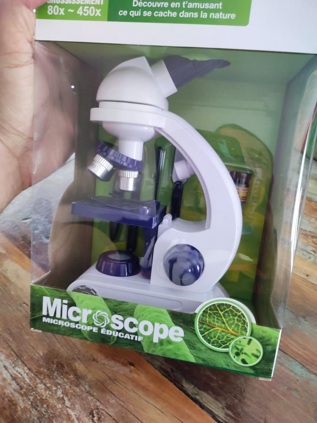 MICROSCOPE ÉDUCATIF