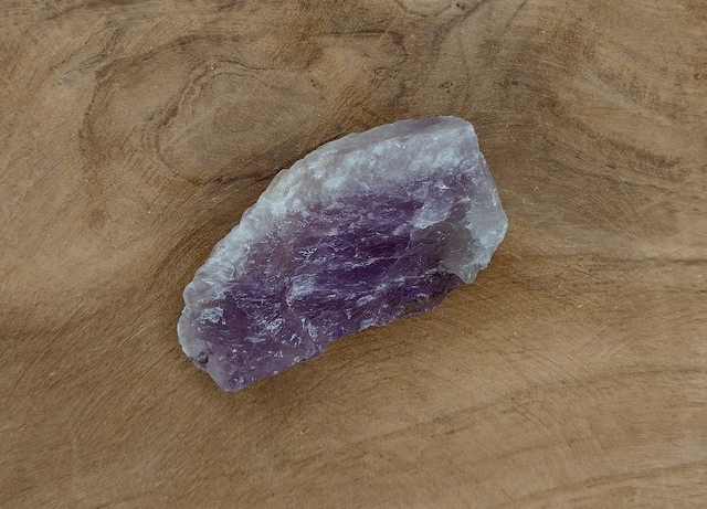 Ametisti - raakapala