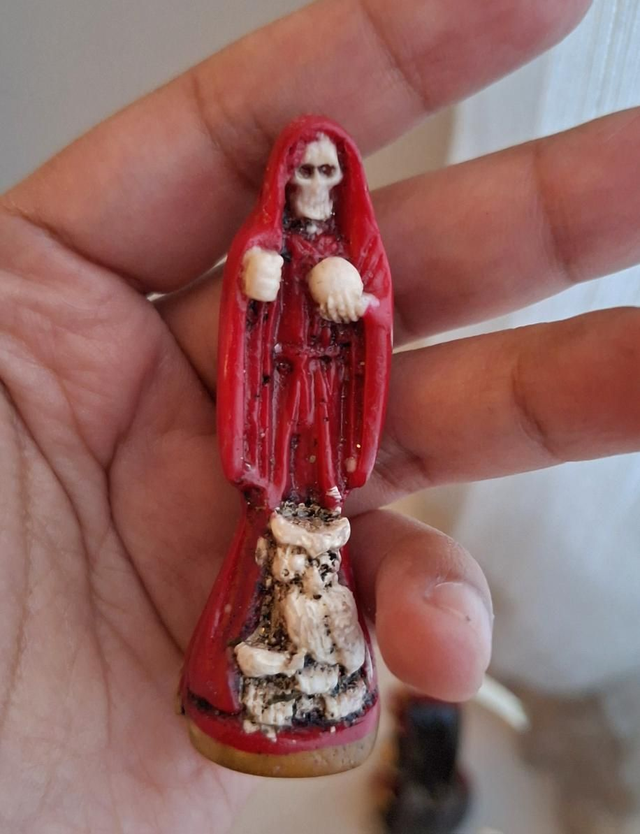 Mini santita rouge 6cm