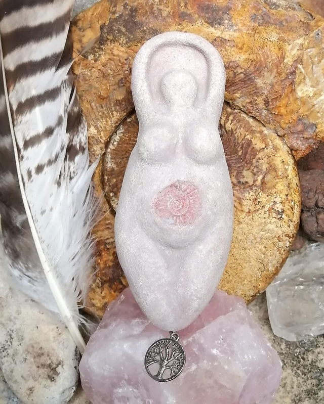 Amulette Déesse-Mère (avec breloque) 