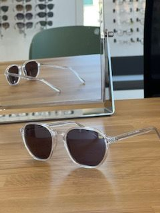 Lunettes de soleil transparente