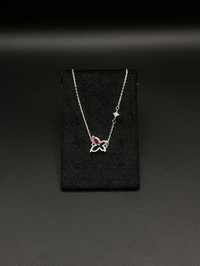 Pulseira entremeio borboleta com  zircônia rosa