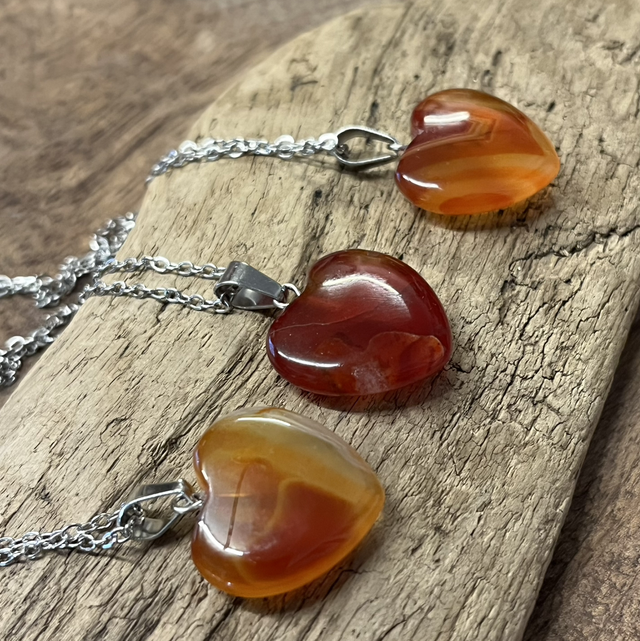 Akaatti -Hoitaja  sydän riipus 