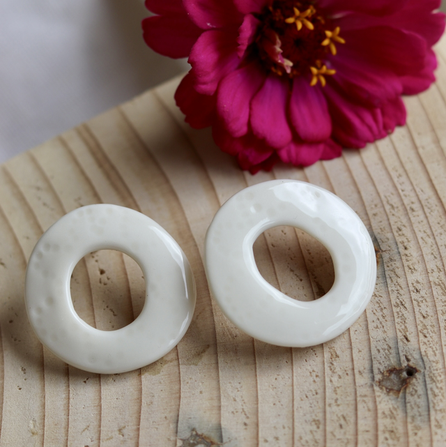 Boucles d&#039;oreilles en porcelaine