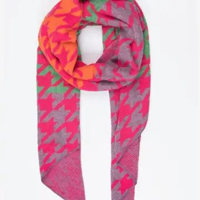 Jana Houndstooth