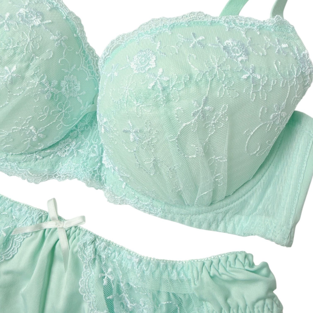 Mint Green Daisy Japanese Bra + Underwear Set UK 34D