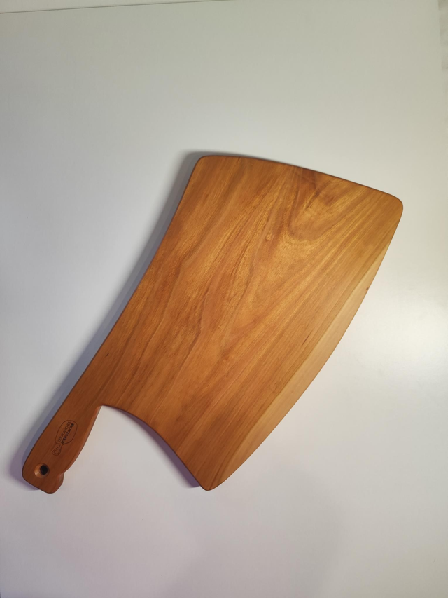 Planche “Coupe-Coupe” en merisier massif (50 x 24 cm)