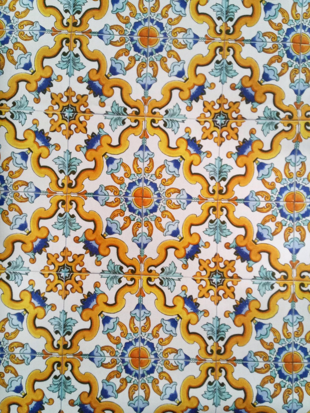 Tessuto siciliano al metro con maioliche di Caltagirone, popeline di cotone, altezza 2,80 m