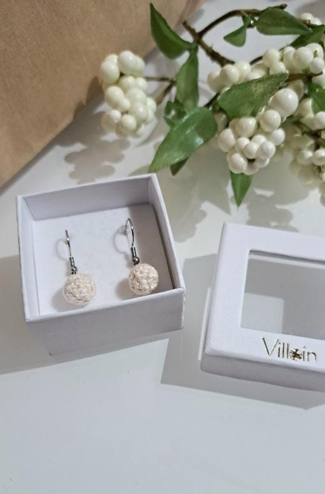 Nokkos-korvakorut Villoin