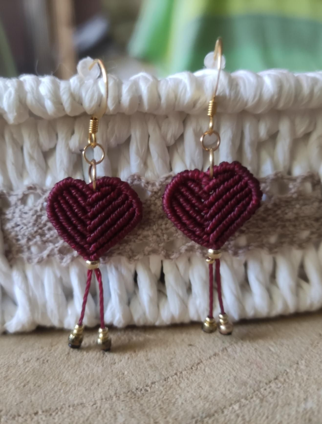 Boucles d'oreilles coeur bordeaux