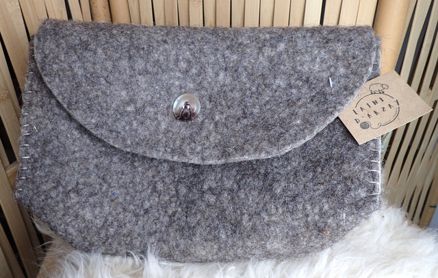 Trousse de toilette en laine feutrée