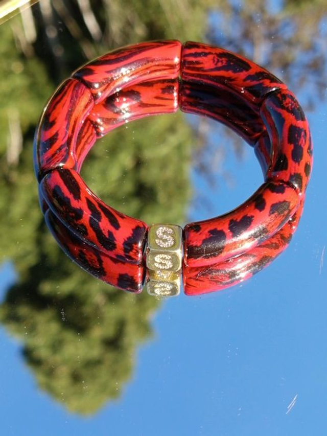 Bracelet jonc perles tubes acrylique léopard Indrani Laal