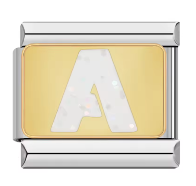 Charm "A" Fondo Dorado