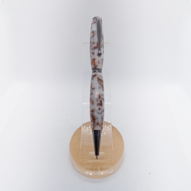 Stylo bille noir en Fruit du Cyprès et résine blanche