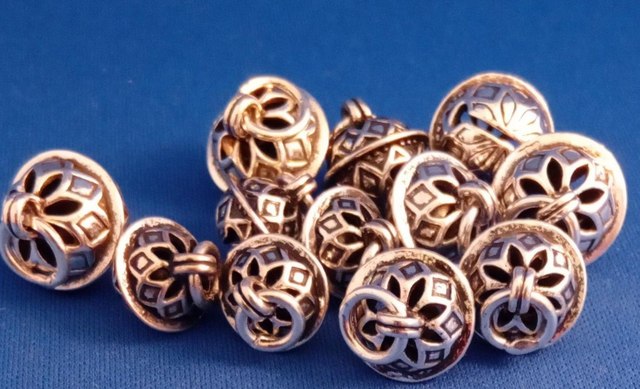 Huismerk: Sierbelletjes 8,10,14,mm