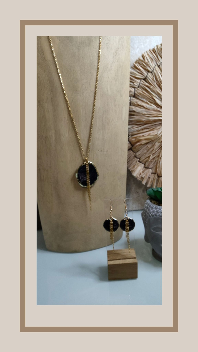 Parure bleu nuit rond doré et chaînettes 